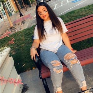 Meet your Posher, Ava